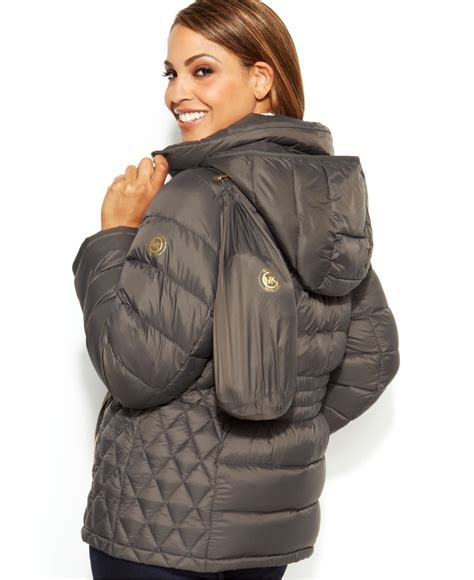 Michael Kors Lightweight Hooded Puffer Jacket .